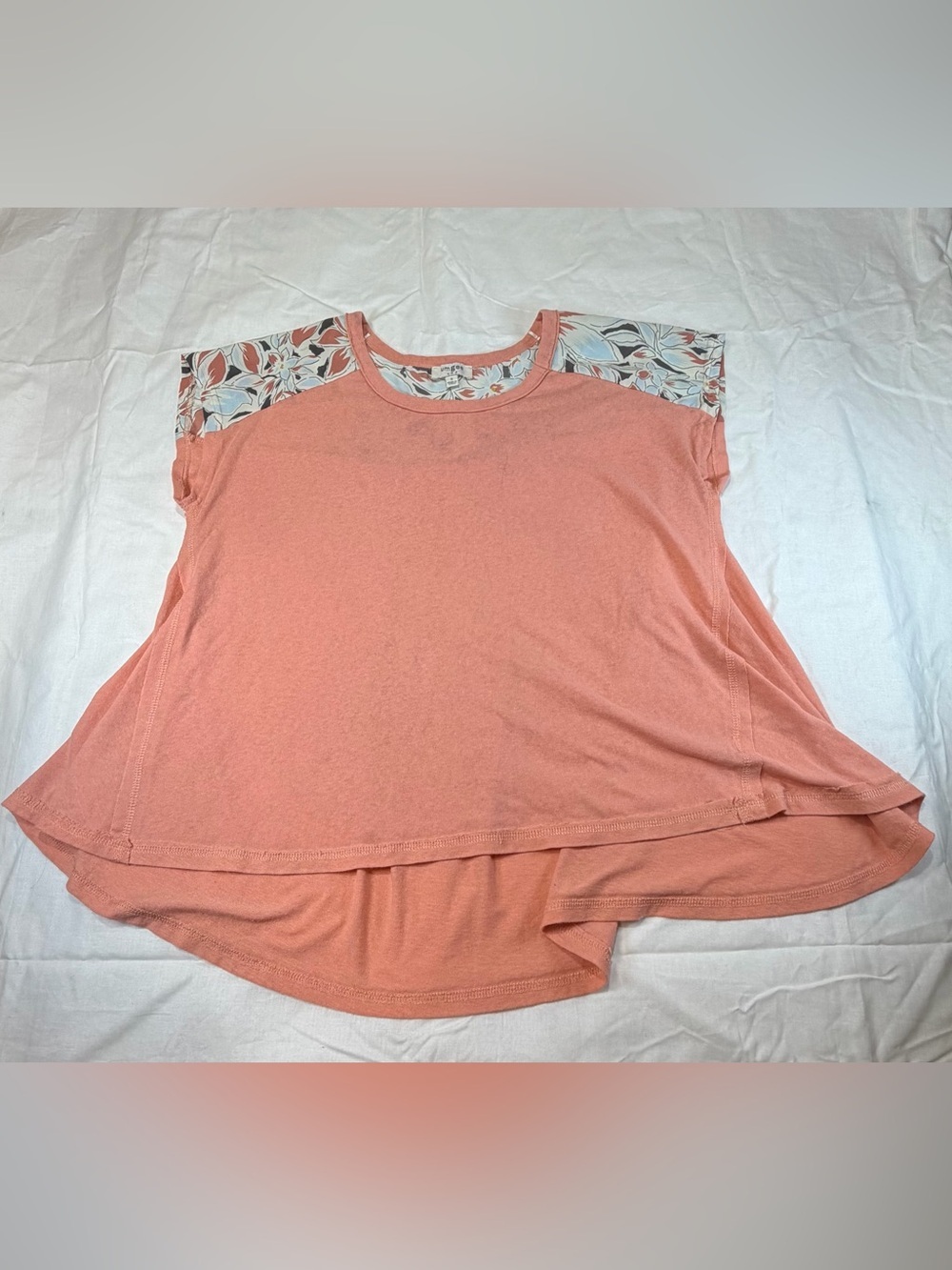 Umgee Coral Short Sleeve Tee with Floral Shoulder Panels